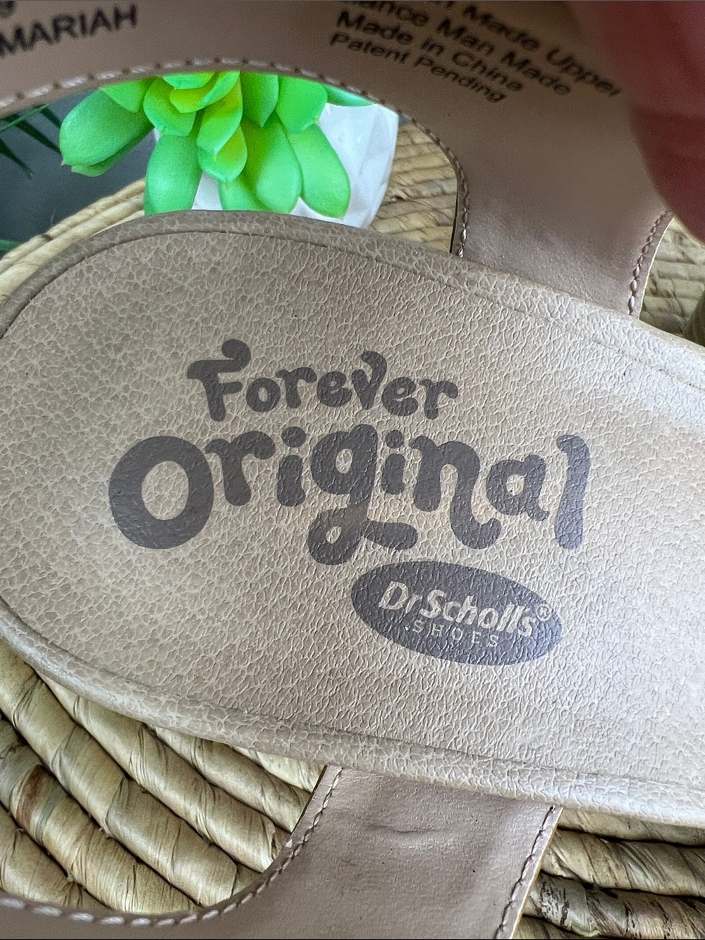 Dr. Scholl's Mariah Cream and Tan Sandals - Picture 10 of 10